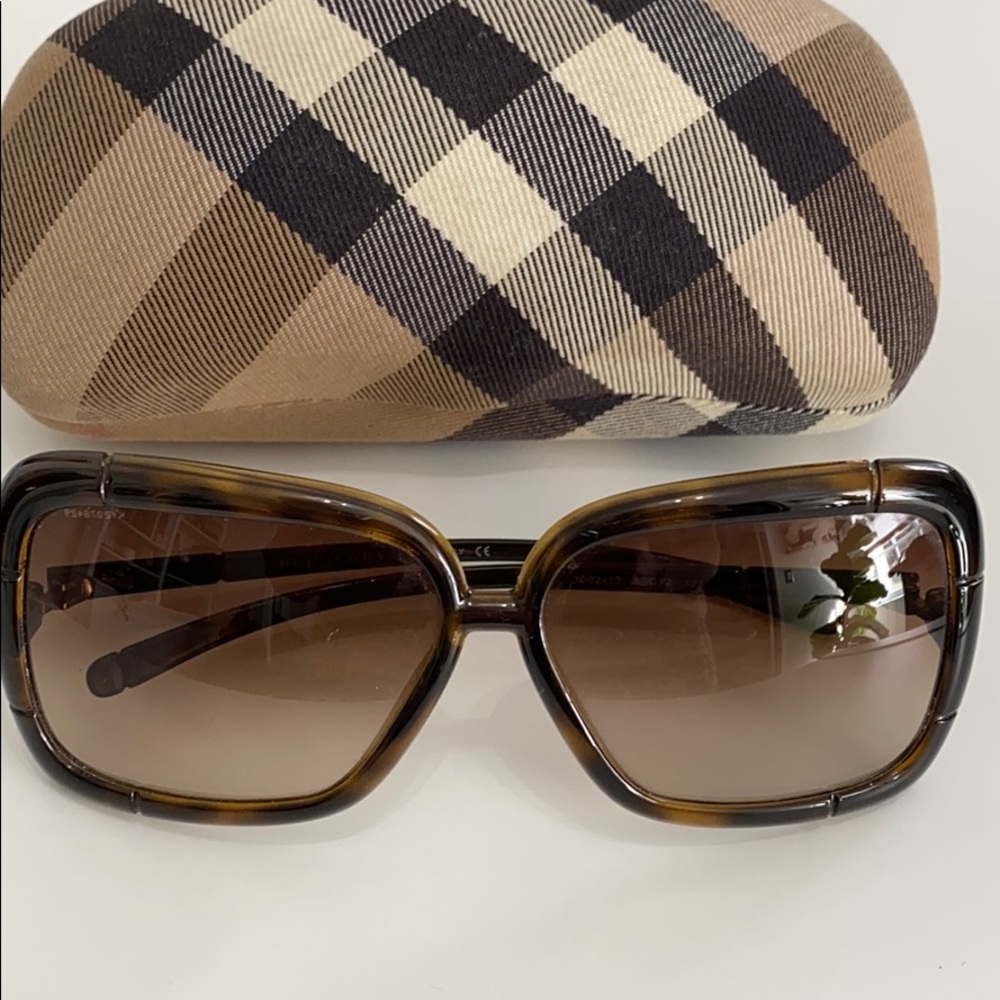 Burberry sunglasses